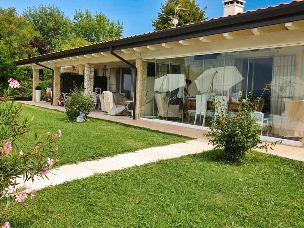 Villa Claudia 巴多利诺 外观 照片